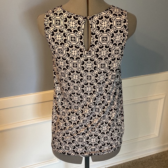Loft Sleeveless Blouse, White With Black Motif - Size Small, Multi Materials - Picture 6 of 6
